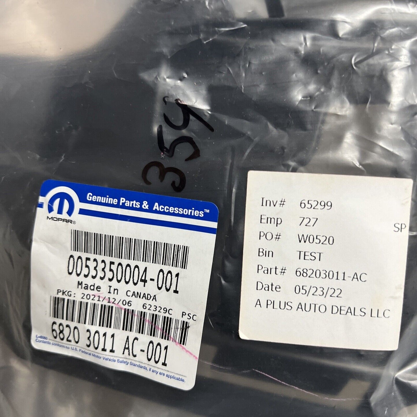 New OEM Genuine Mopar 200 2015-2107 Left Driver Side Fog Lamp Bracket 68203011AC