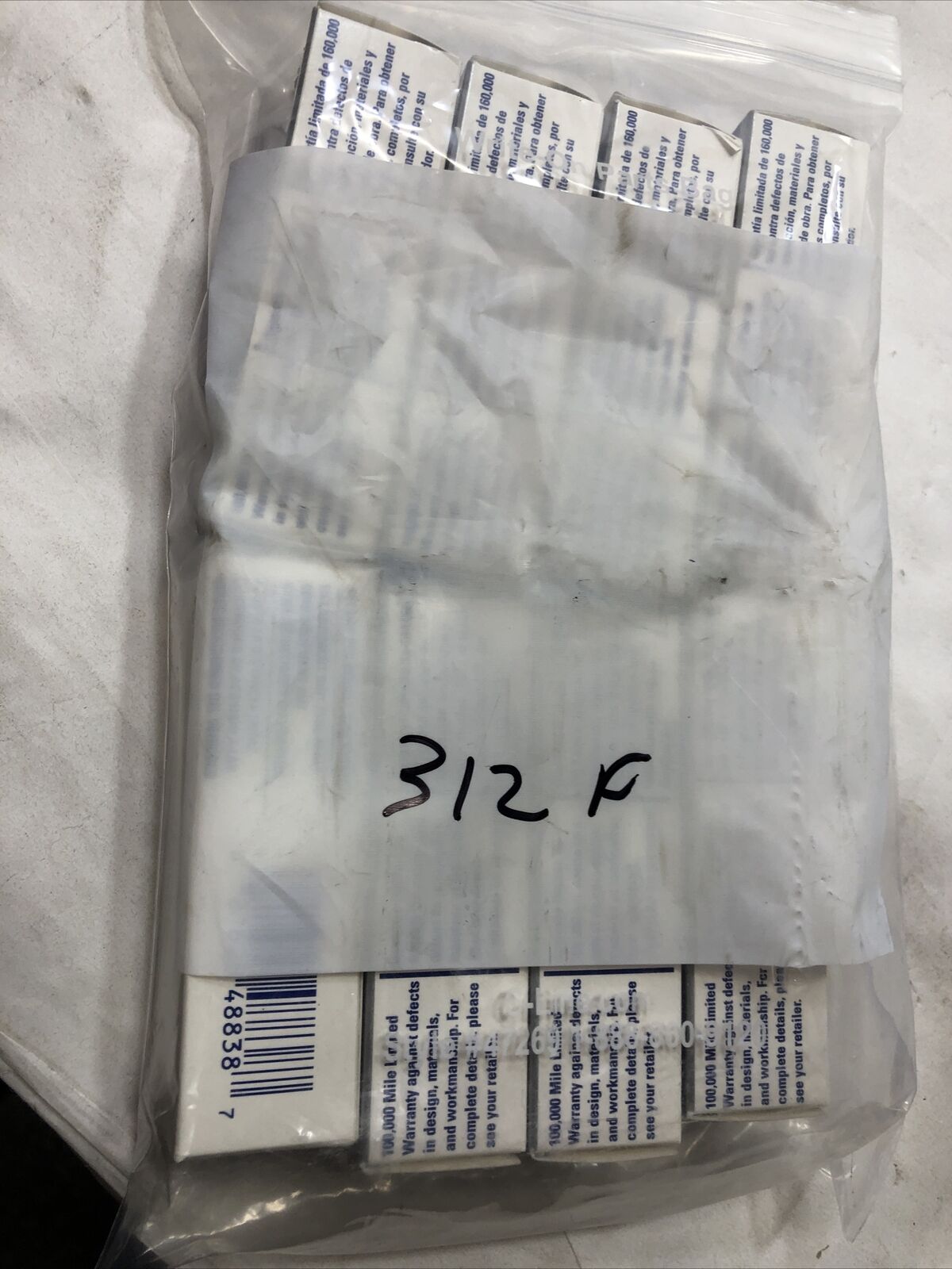 New OEM Genuine GM ACDelco 41-800 Saturn LW300 2001-2003 Spark Plug 19305821