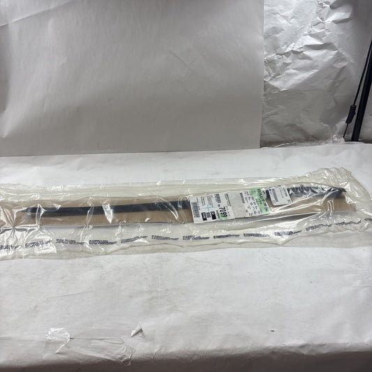 Genuine OEM GM Chevrolet Caprice Windshield Reveal Molding 2008-2017 92212085