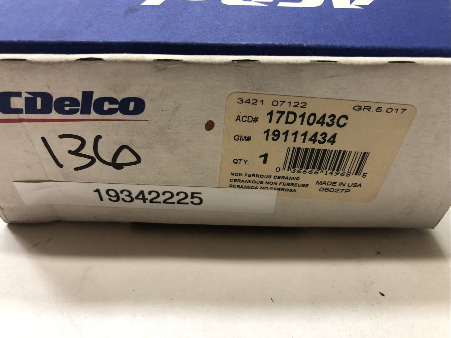 New OEM Genuine GM ACDelco 17D1043C Ceramic Front Disc Brake Pad Set 19111434