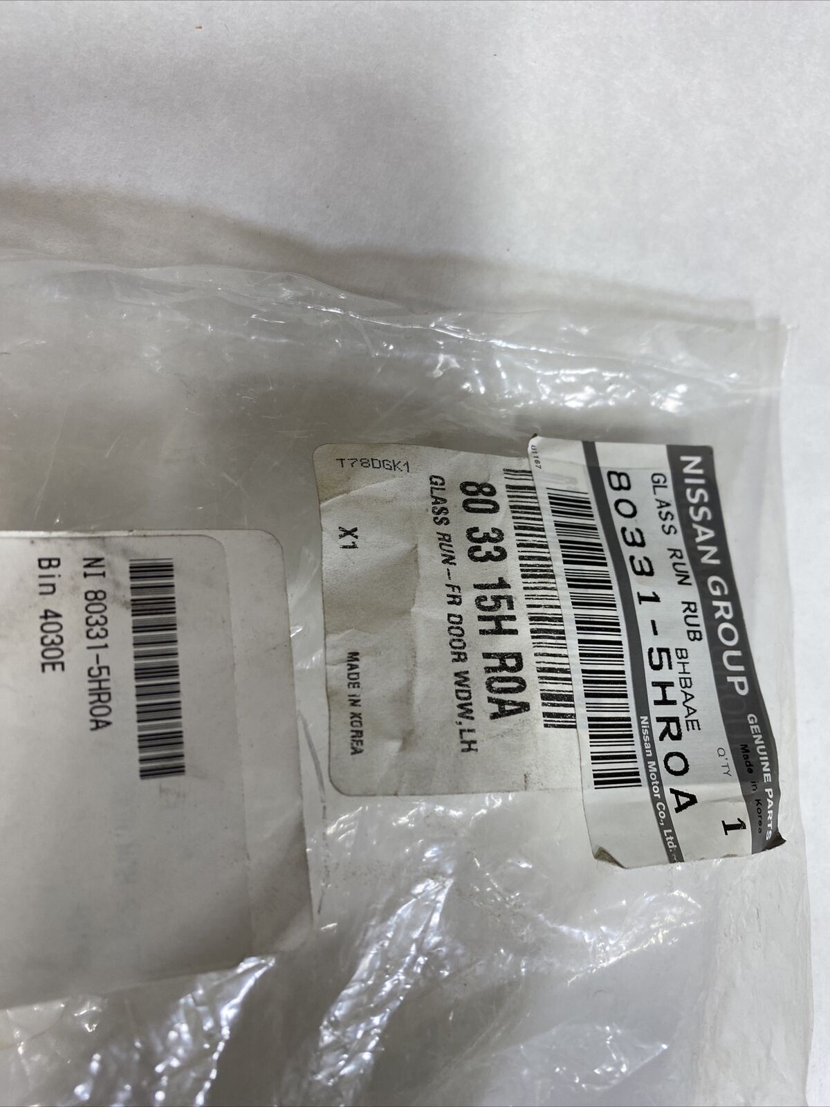 New OEM Nissan Rogue Door Run Weather Strip Left 2018-19 80331-5HR0A