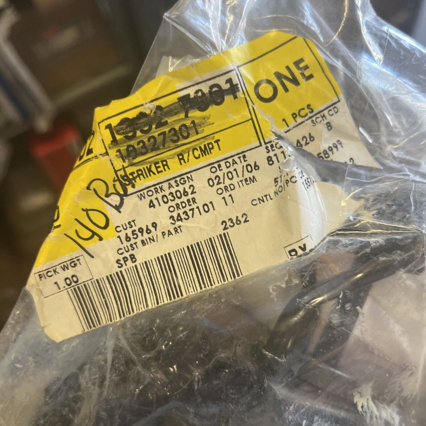 New OEM Genuine Striker Assembly Rear Compartment Lid Latch For Impala 25803480