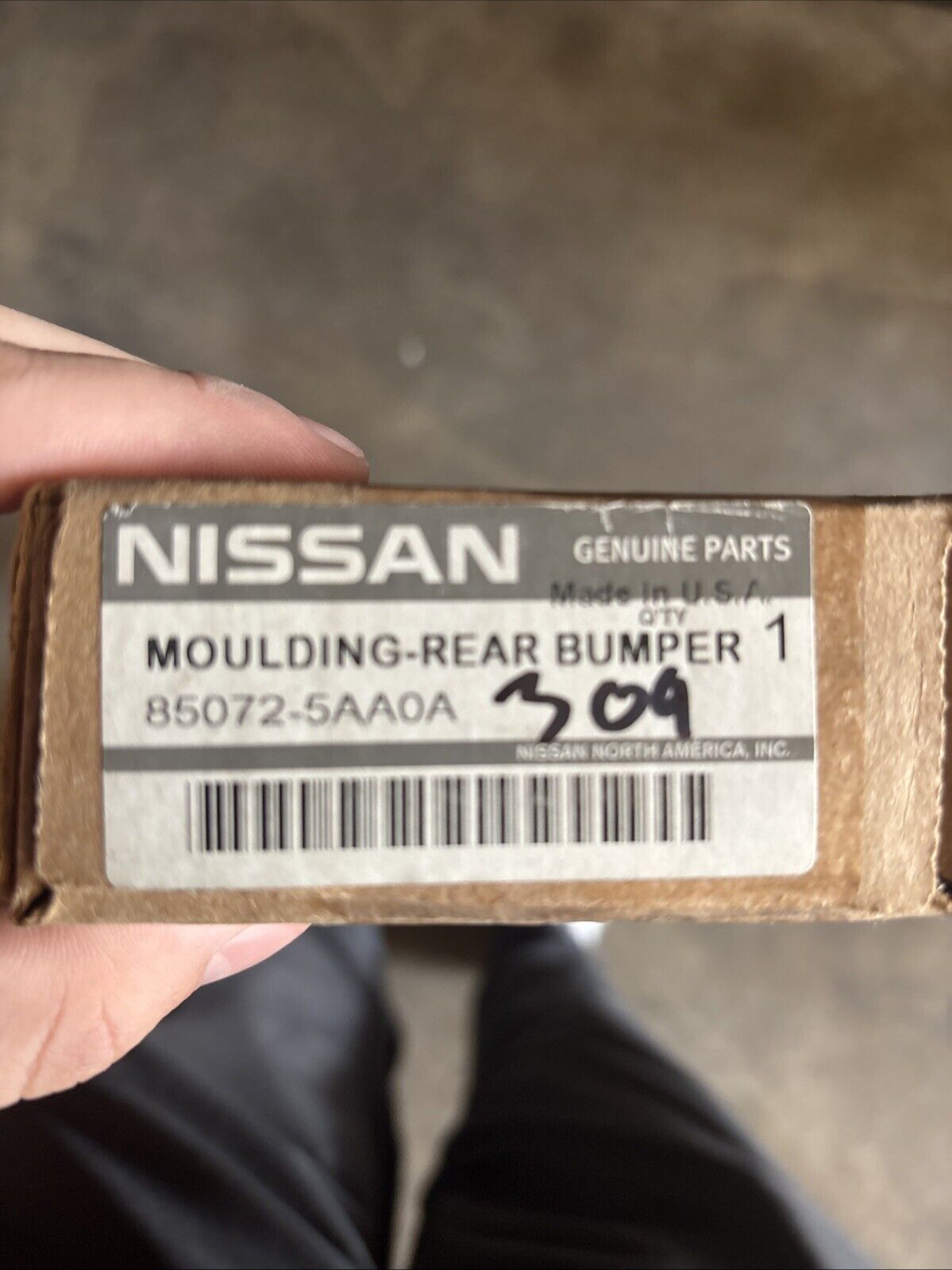 Genuine OEM Nissan Murano Bumper Molding 2015-2024 850725AA0A