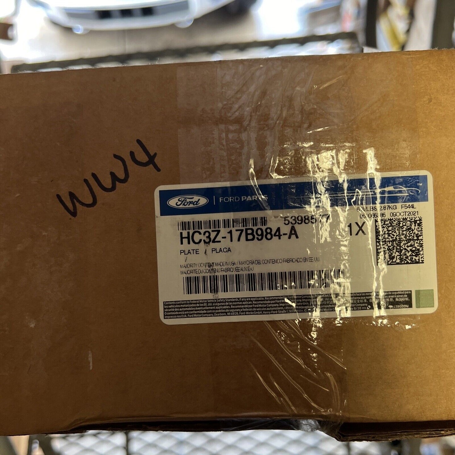 New OEM Genuine Ford 2017-2019 Right Passenger Side Mount Plate HC3Z17B984A