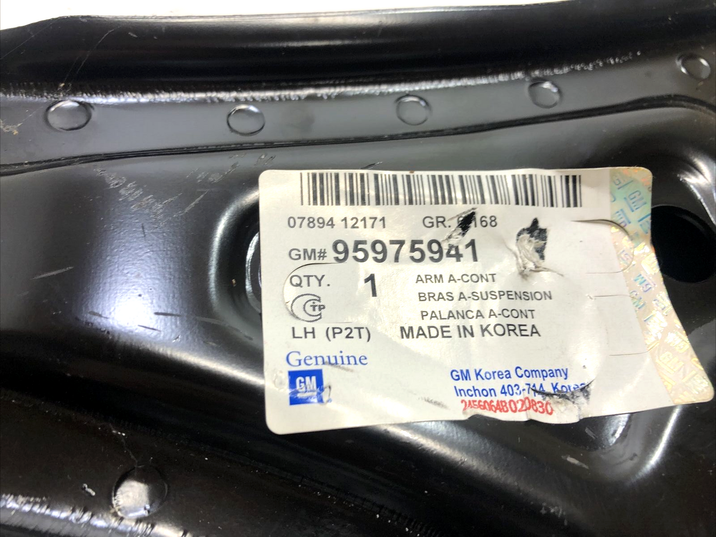 New OEM Genuine GM Chevrolet 04-11 Front Driver Side Lower Control Arm 95975941