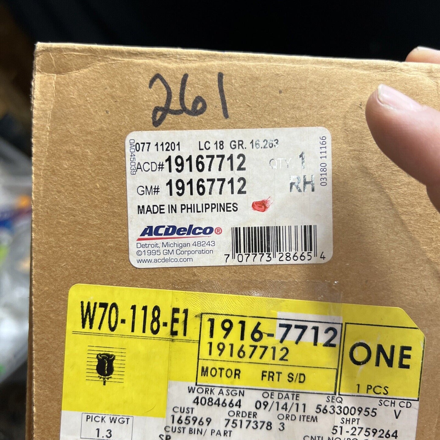 New OEM Genuine GM 2004-2012 Right Passenger Side Door Window Motor 19167712
