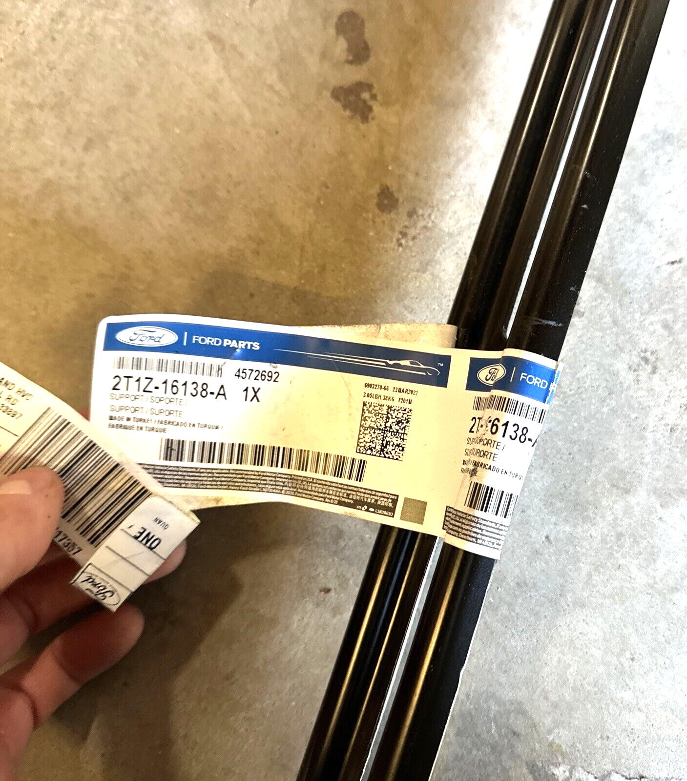 New OEM Genuine Ford Transit Connect 2010-2013 Lower Tie Bar 2T1Z16138A