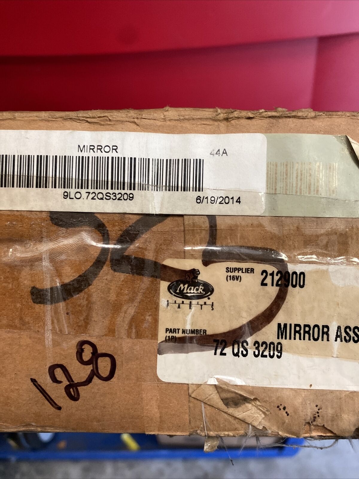 New Genuine OEM Mack Left Driver Side Mirror Volvo Trucks 72QS3209