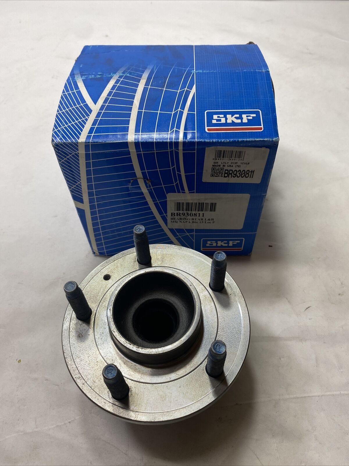 New OEM SKF Wheel Hub Bearing Assembly BR930811