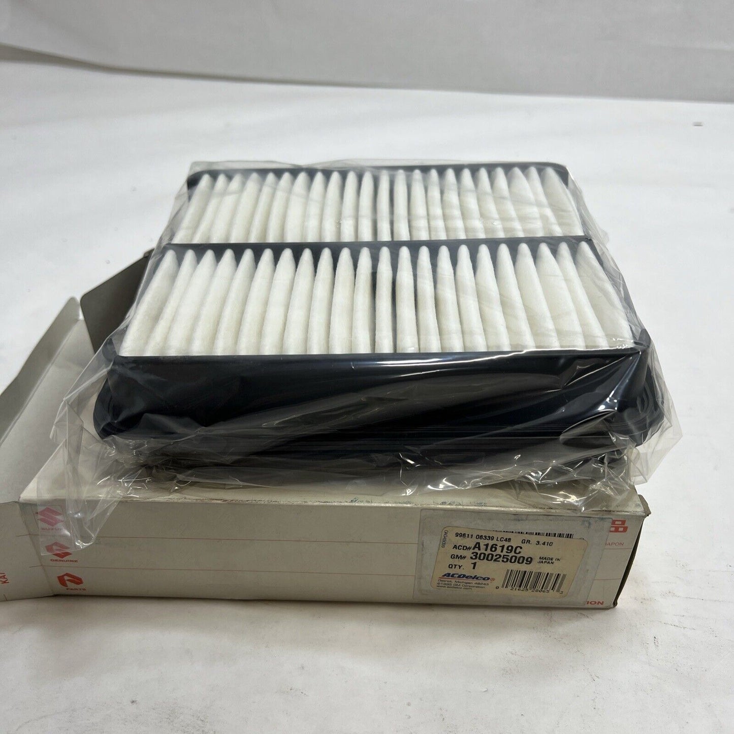 Genuine OEM GM Tracker Filter Element 2001-2004 A1619C 30025009