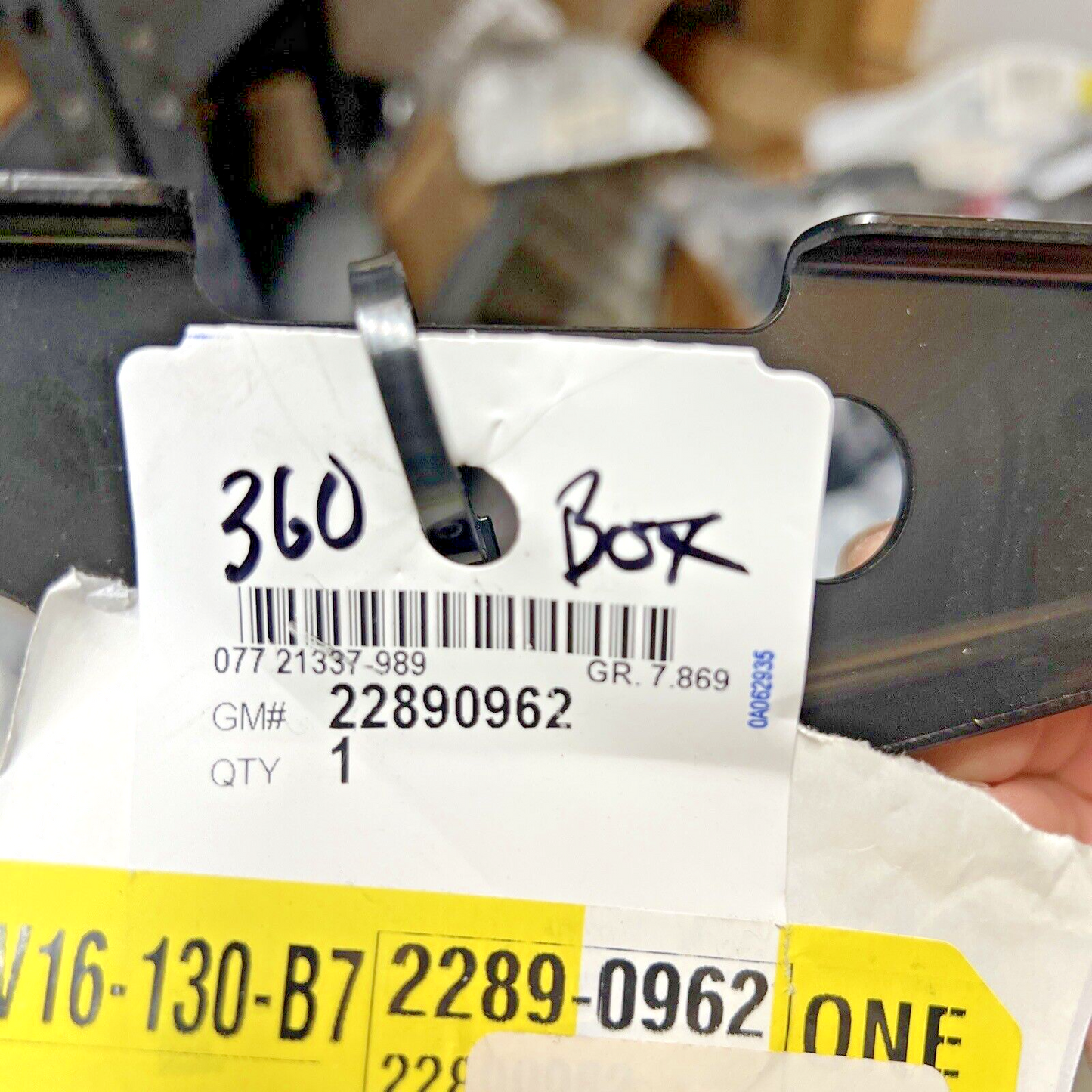 Genuine OEM GM Canyon Rear Driver Side Bumper Impact Bar Bracket 15-22 22890962