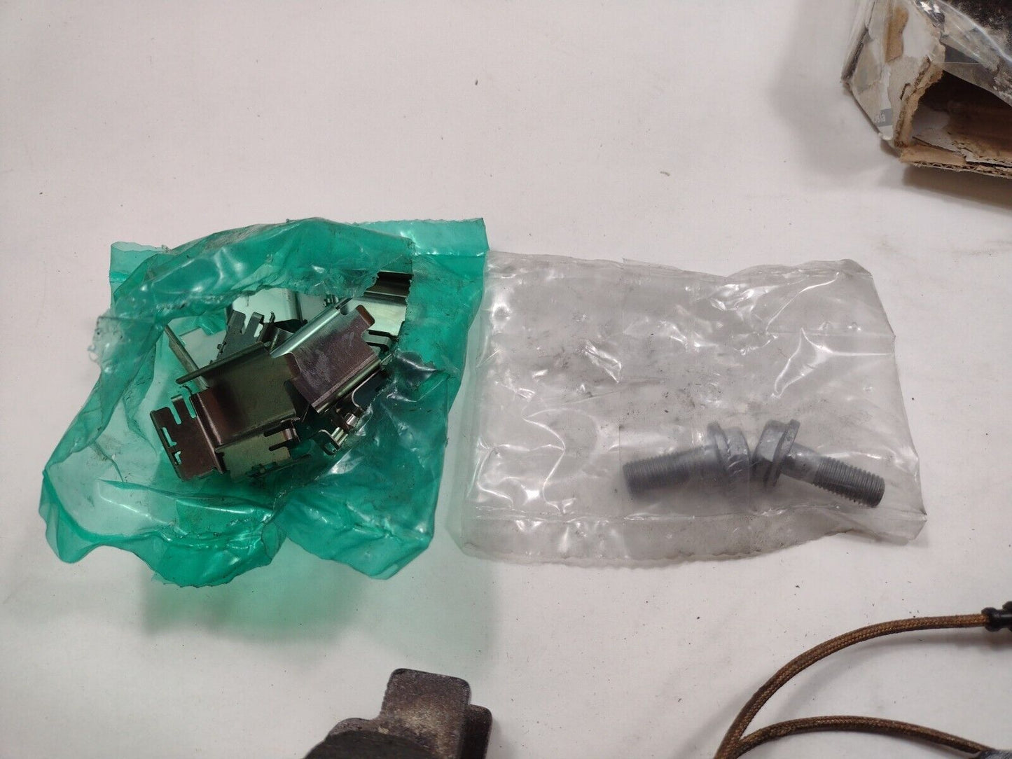 Genuine OEM Mopar Ram ProMaster 1500 2500 Rear Disc Brake Pad Kit 68226919AA