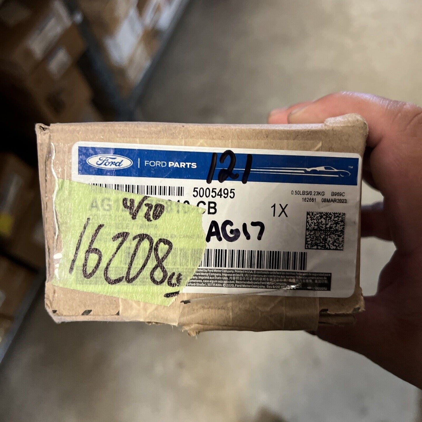 New OEM Genuine Ford Taurus 10-12 Right Passenger Side Side Cover AG1Z17E810CB