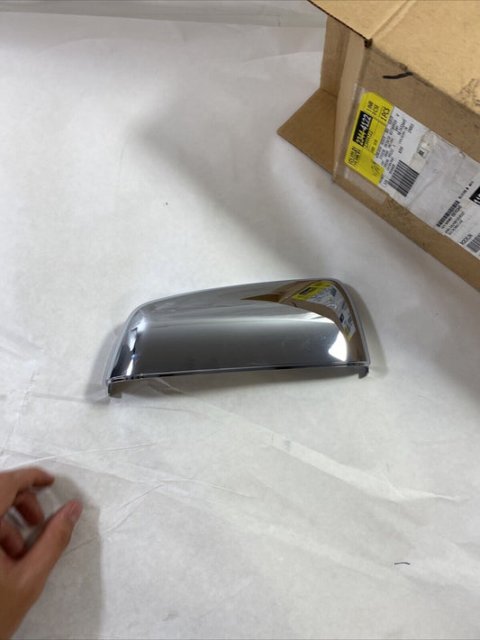Genuine OEM GM Front Right Side Tow Mirror Cap Cover Chrome 2016-2019 23444122