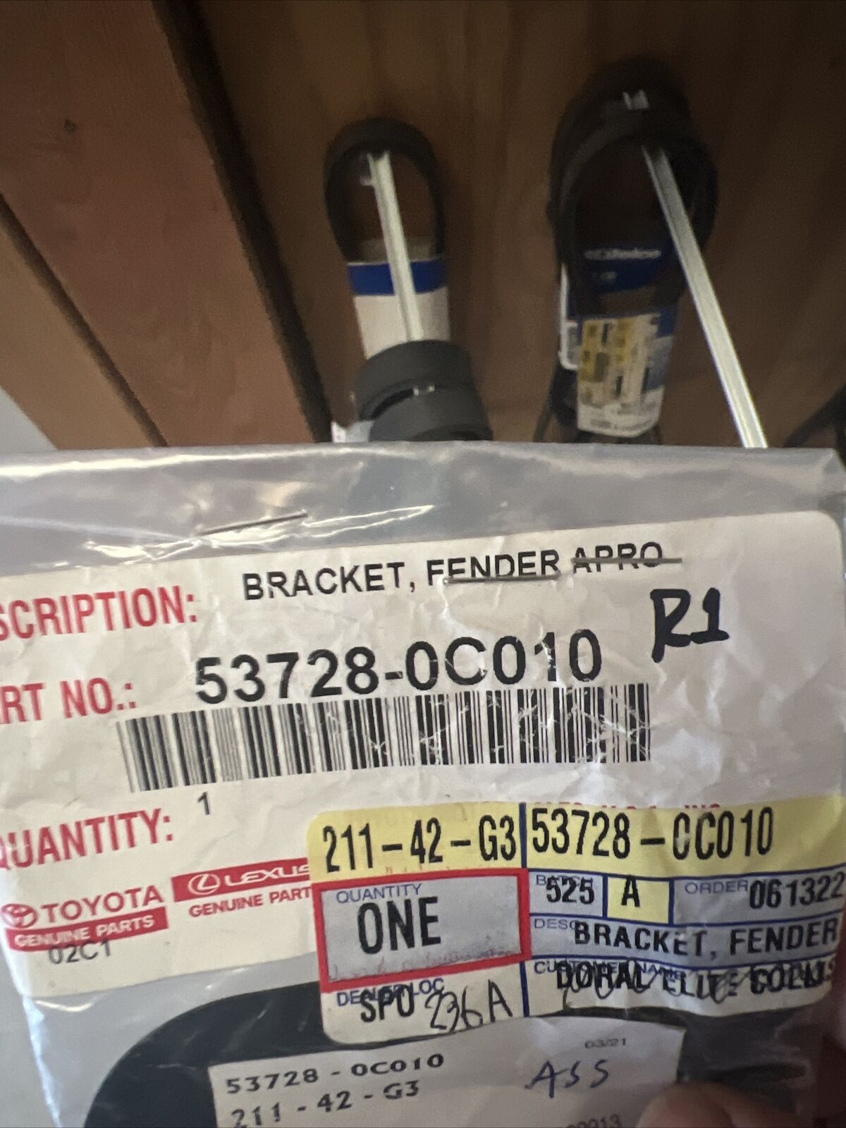 New OEM Genuine Toyota Tundra 2007-2021 Fender Apron Bracket Assembly 537280C010
