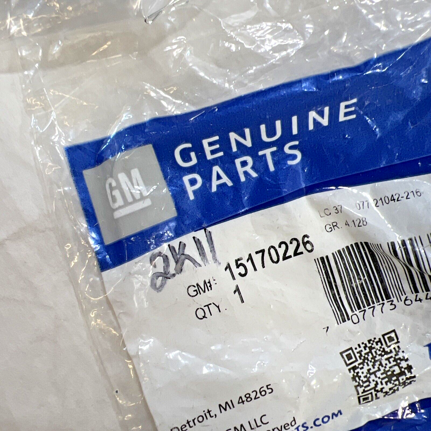 Genuine OEM GM Auto Trans Auxiliary Fluid Cooler Line Connector 03-23 15170226