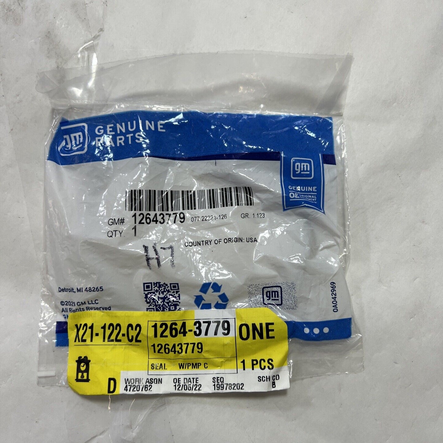 Genuine OEM GM Silverado 2500 HD Water Pump Cover Seal 2015-2023 12643779