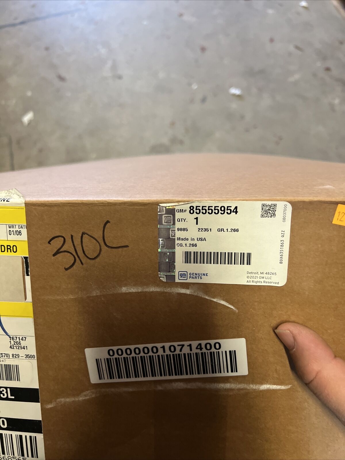 Genuine OEM GM Cadillac XT4 Grille Chrome Front Grille 2019-2021 85555954