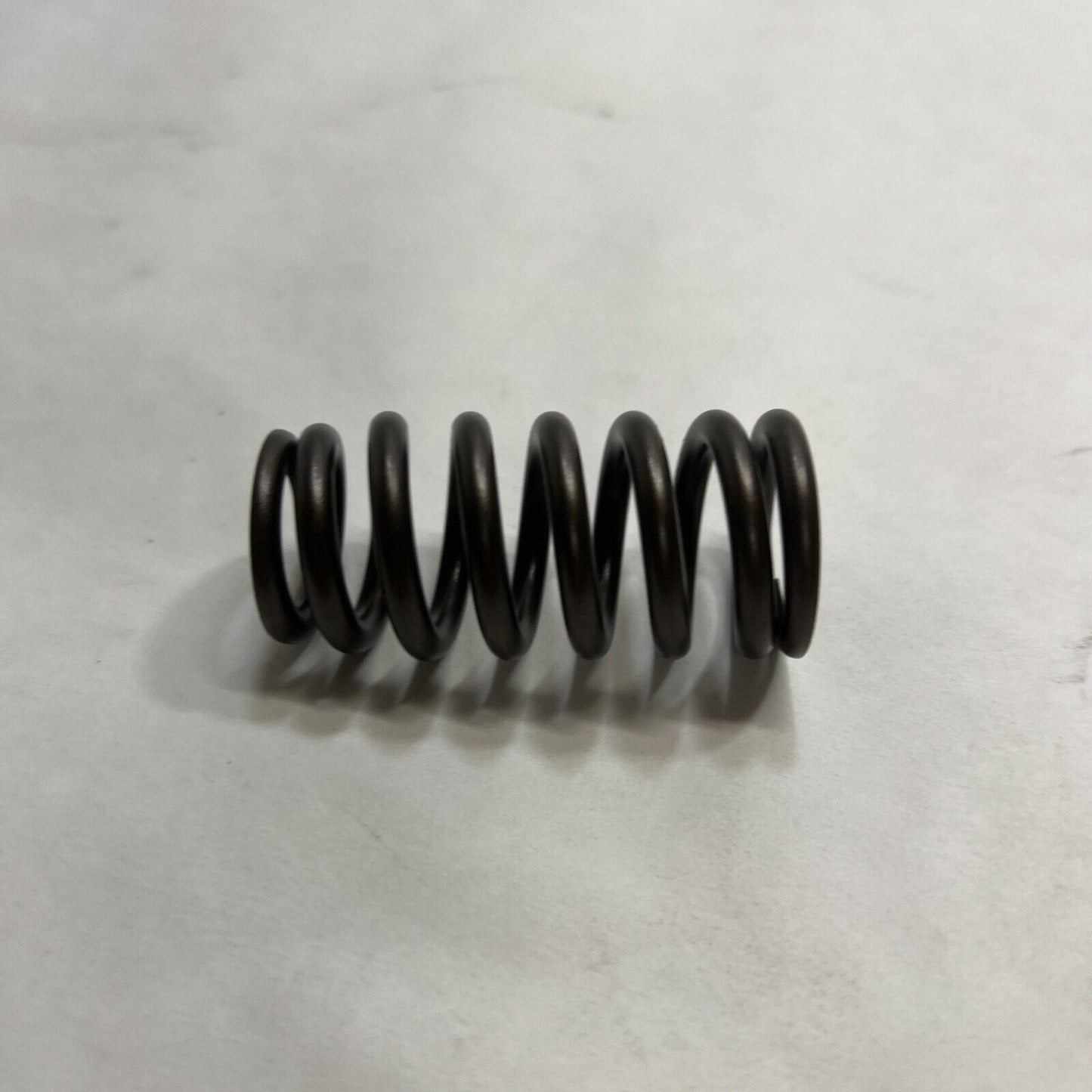 *1 single Genuine Ford OEM Valve Spring ER3Z6513B