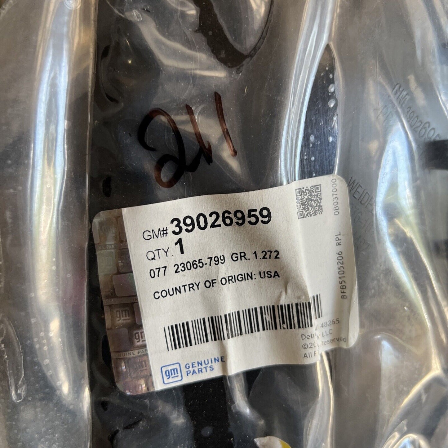 Genuine OEM GM ACDelco Cruze Upper Radiator Air Deflector 2016-2019 39026959