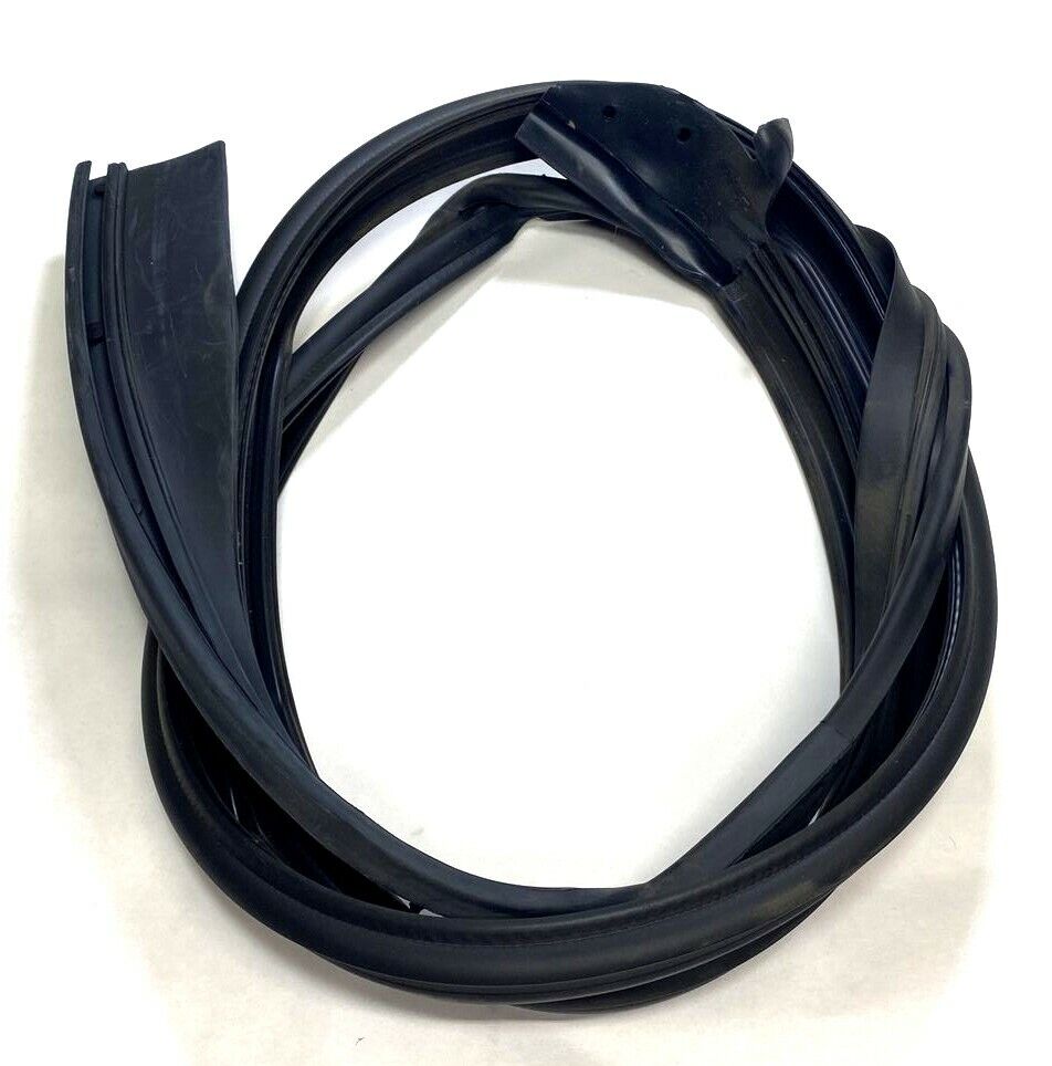 New OEM GM Chevy Trailblazer EXT Weatherstrip Left 2002-06 15131621