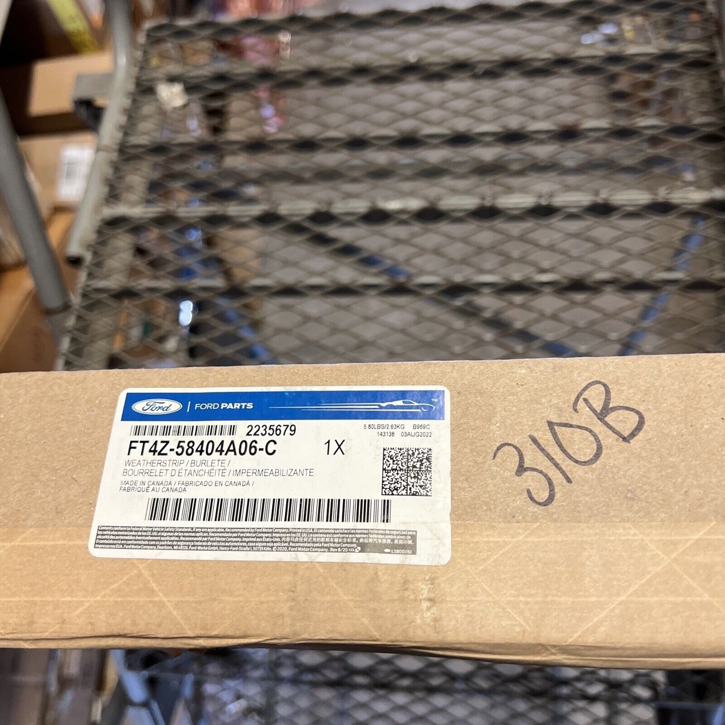 New OEM Genuine Ford Edge 2015-2018 Weather strip FT4Z58404A06C
