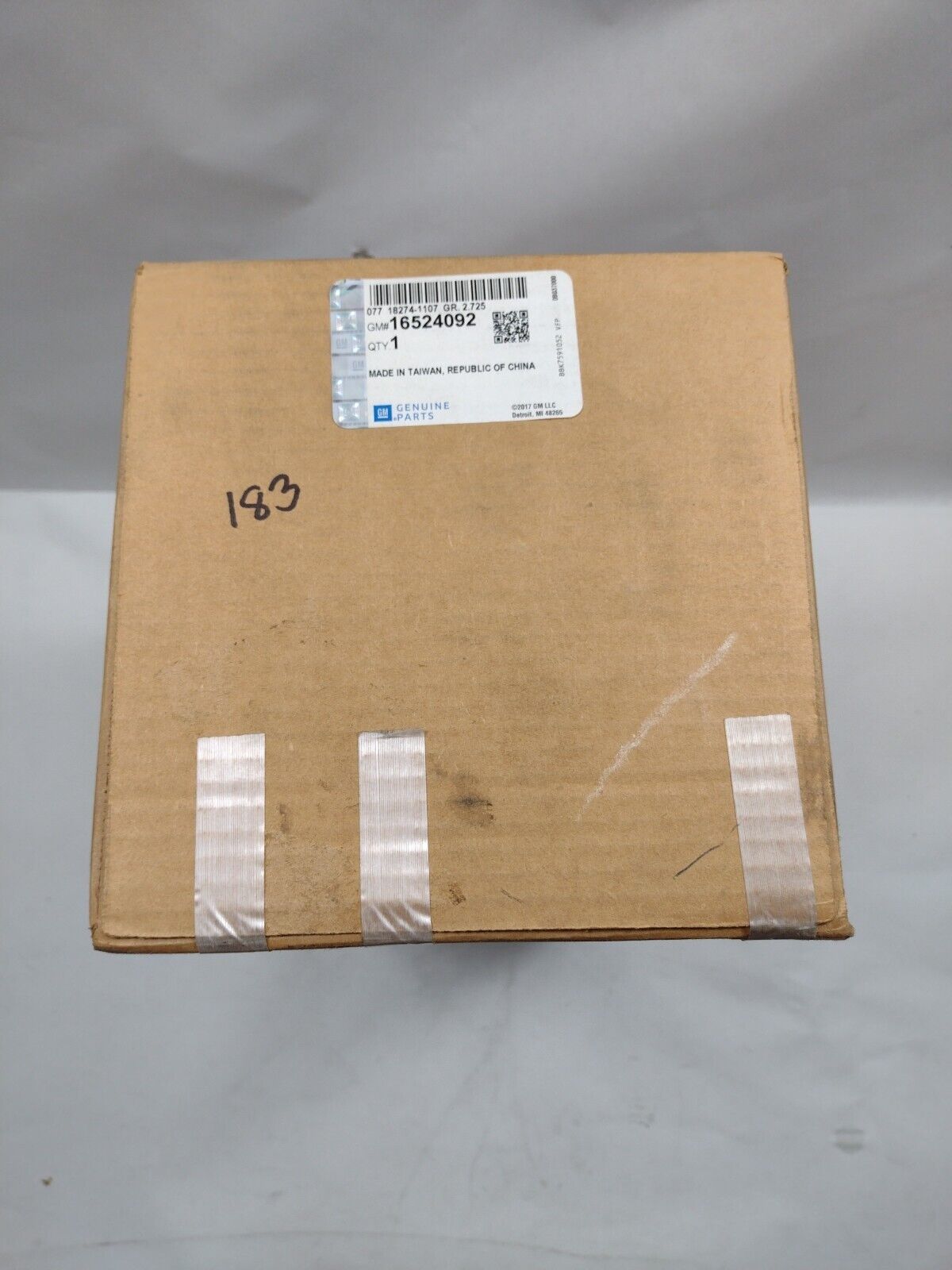 Genuine OEM GM Passenger Side Headlamp 1995-2005 Chevrolet Astro 16524092