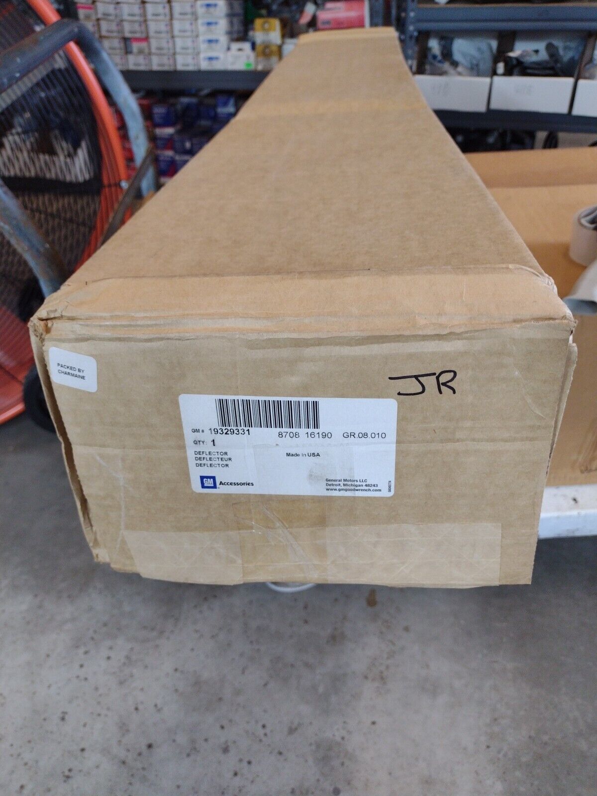 Genuine OEM GM Chevy Silverado 2500 Air Deflector Hood Engine 2015-2019 19329331