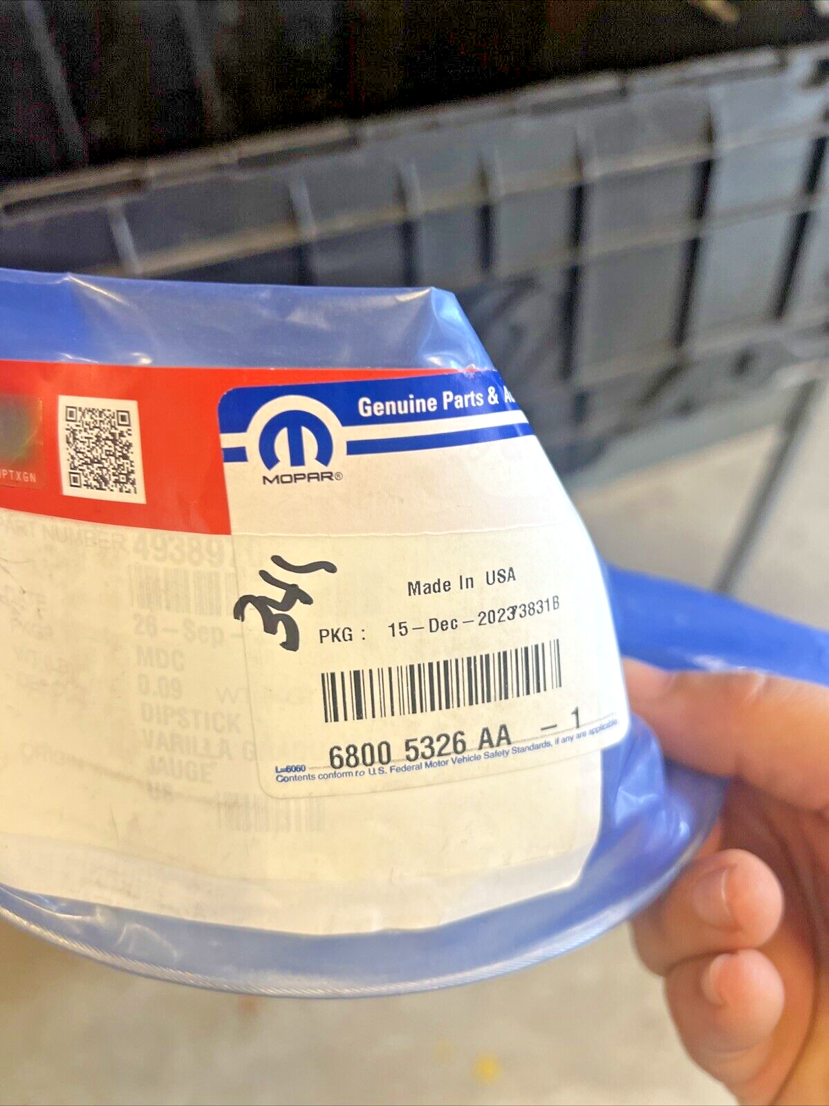 Genuine OEM Mopar Ram 2500 Engine Oil Level Indicator Dipstick 6.7L 68005326AA