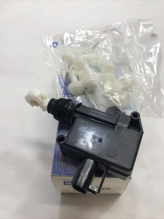 New OEM Genuine GM Chevrolet GMC Power Side Sliding Door Lock Actuator 10324035