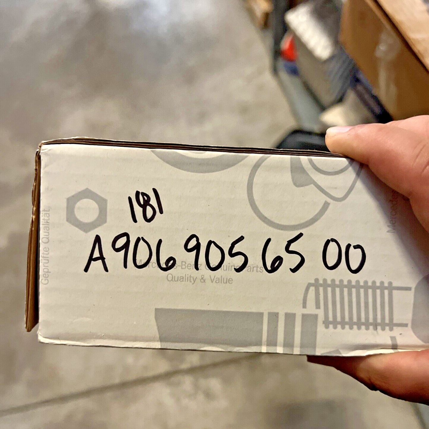 Genuine OEM Mercedes-Benz Sprinter Roof Mounted Antenna 2014-2018 A9069056500