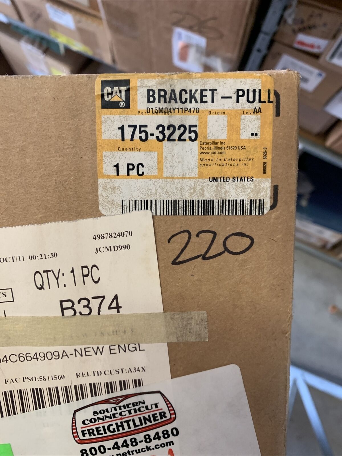 New OEM Caterpillar Bracket Pull 1753225