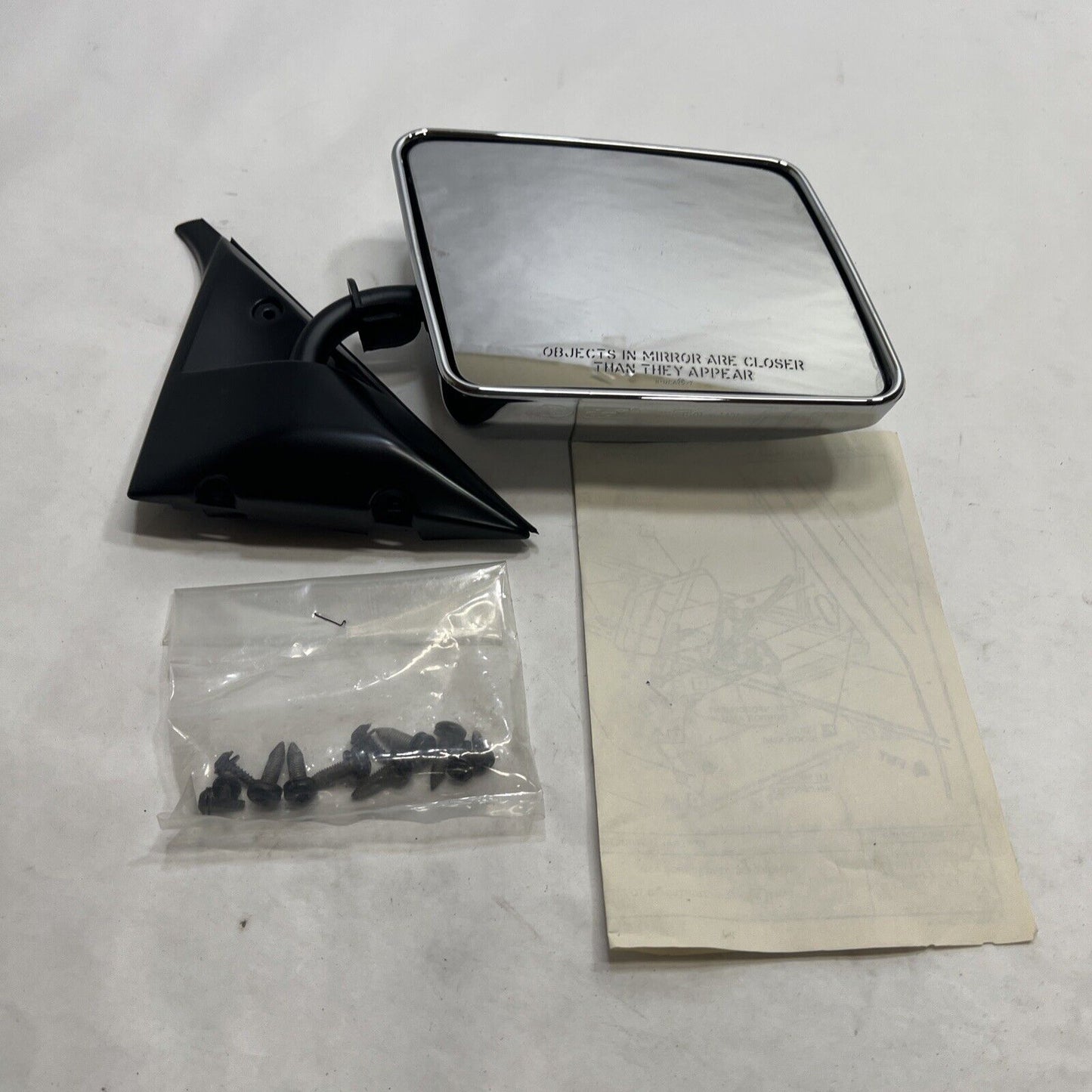 New OEM GM General Motors Front Right Passenger Side Mirror Kit 997463