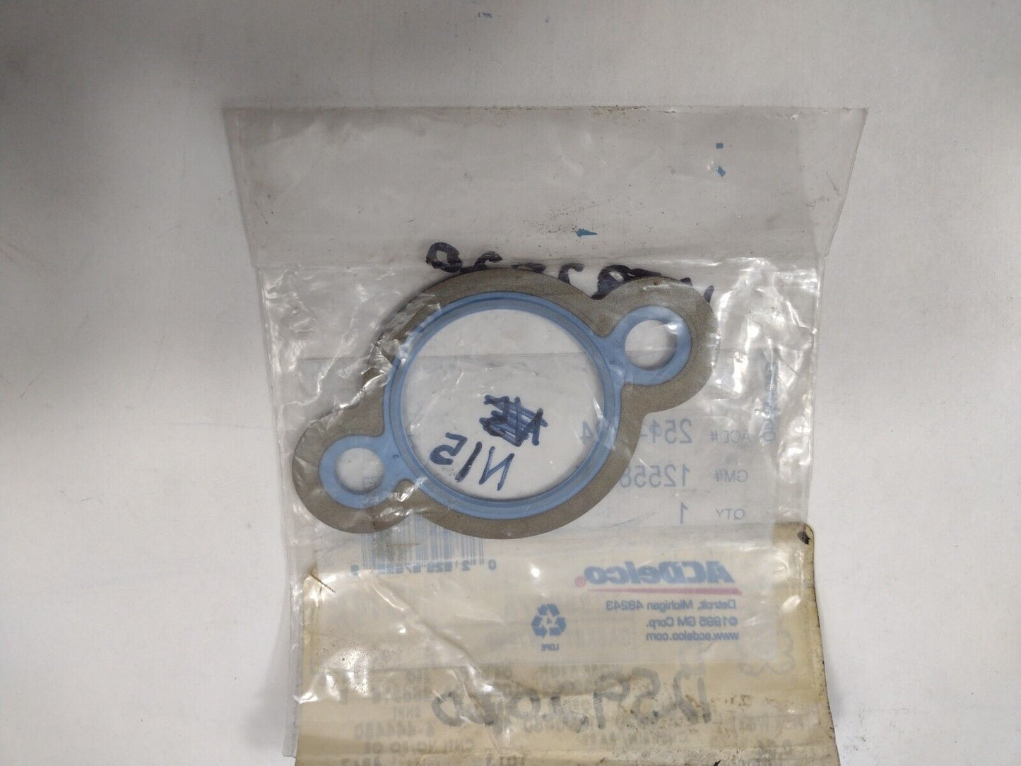 Genuine OEM GM Chevy Silverado 2500 HD Water Pump Gasket 2001-2007 12558875