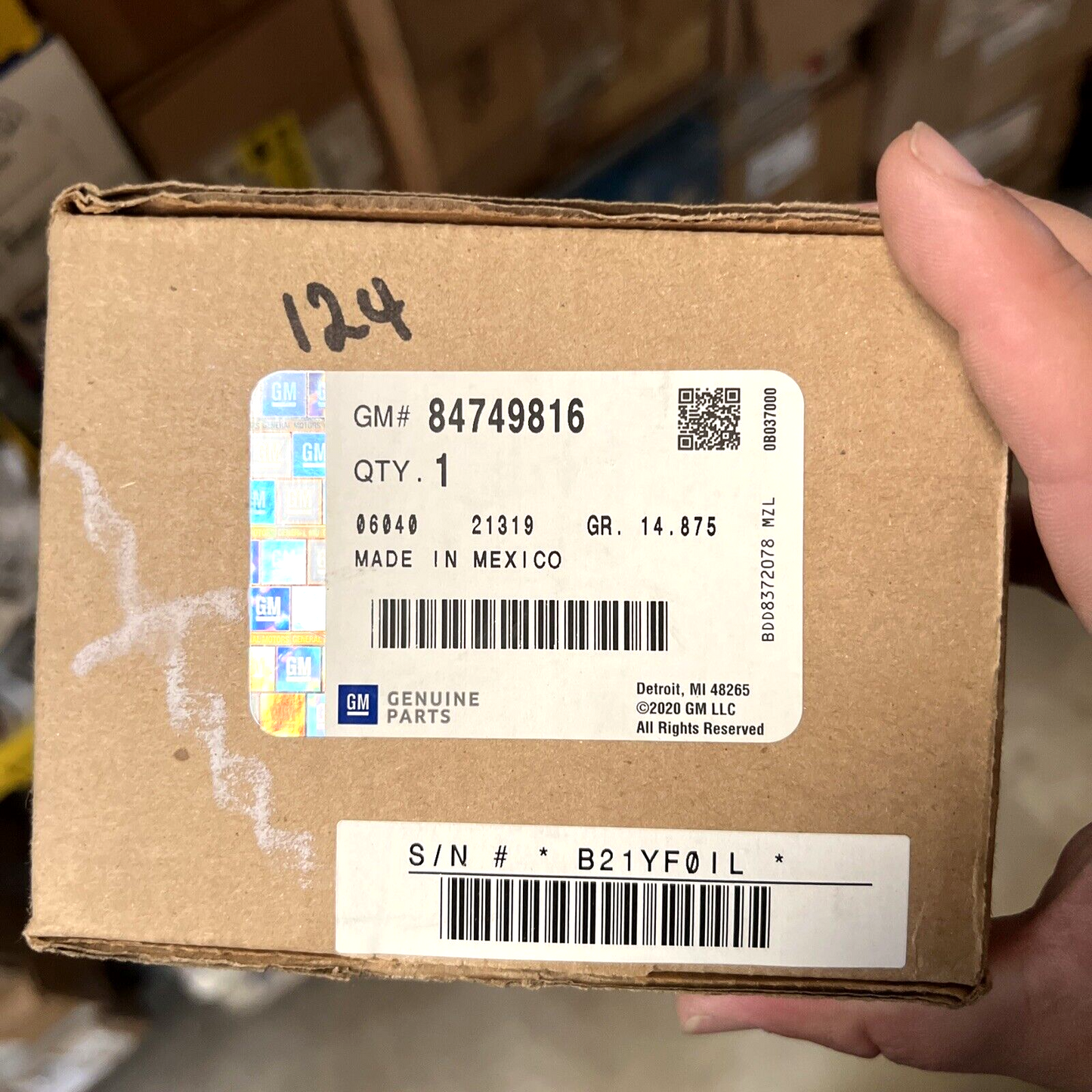 New OEM Genuine GM Chevrolet Traverse 2018-2021 Front Seat Belt Buckle 84749816