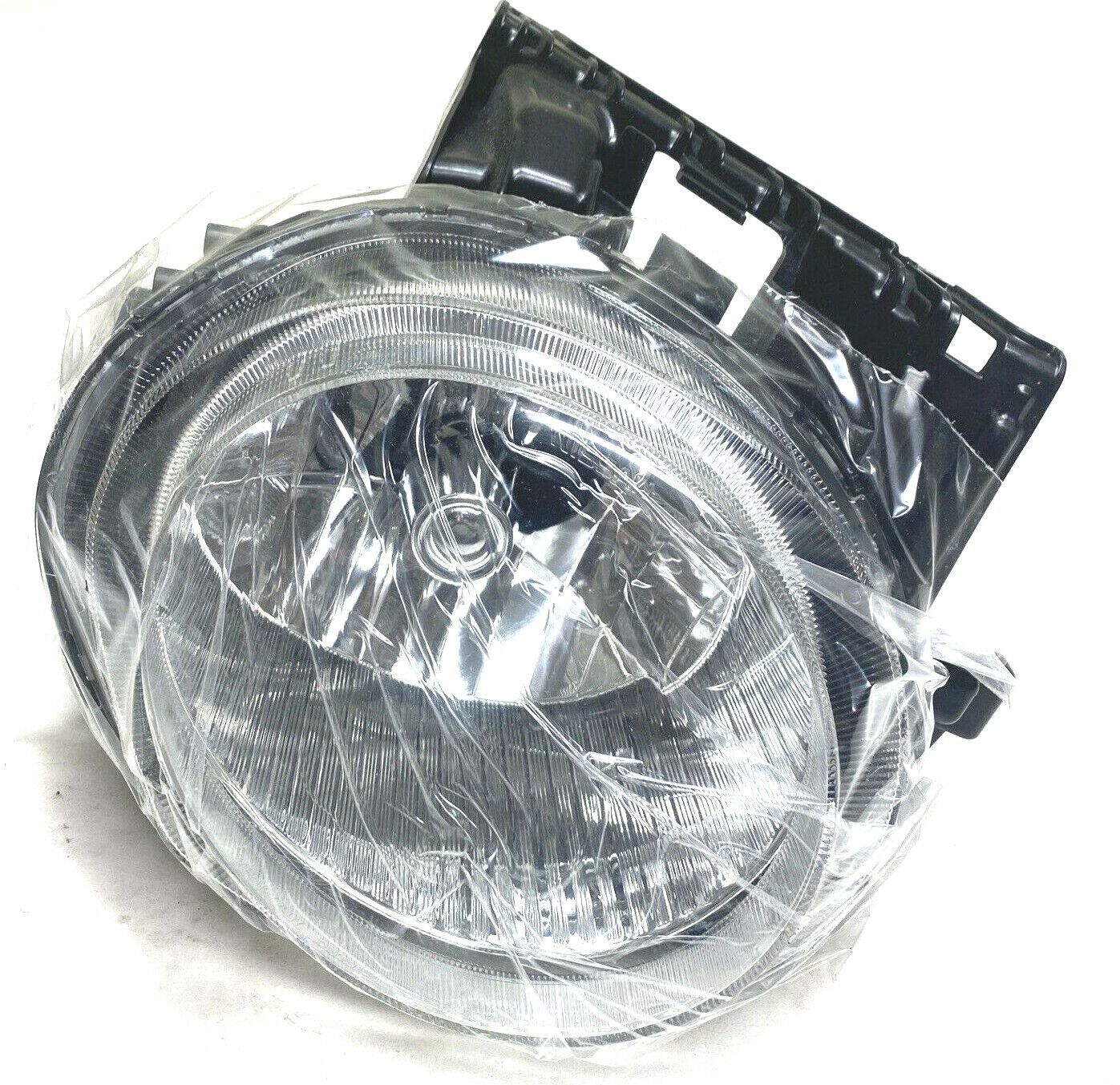 New OEM Nissan Juke Fog Light Lamp Halogen Passenger Side 2011-2017 26010-1KM0A