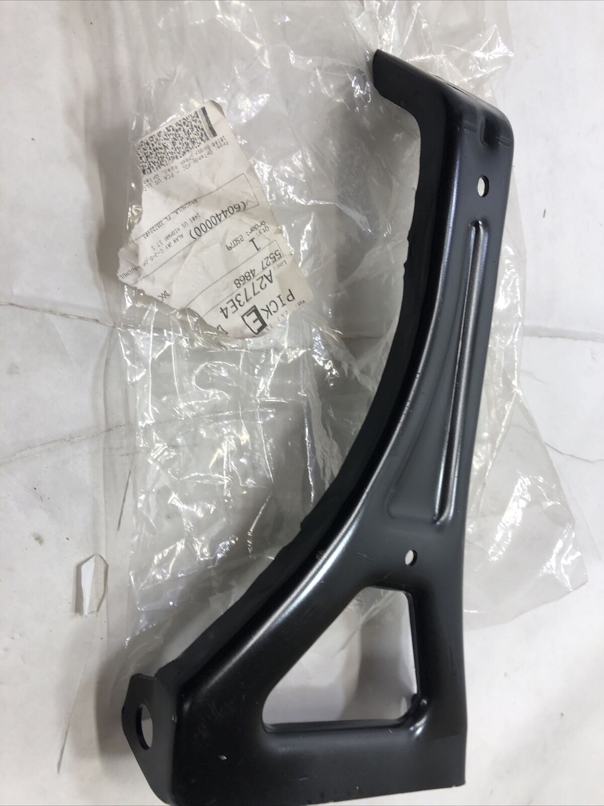 New OEM Mopar Passenger side Bumper Mounting Bracket 2015-16 55274868