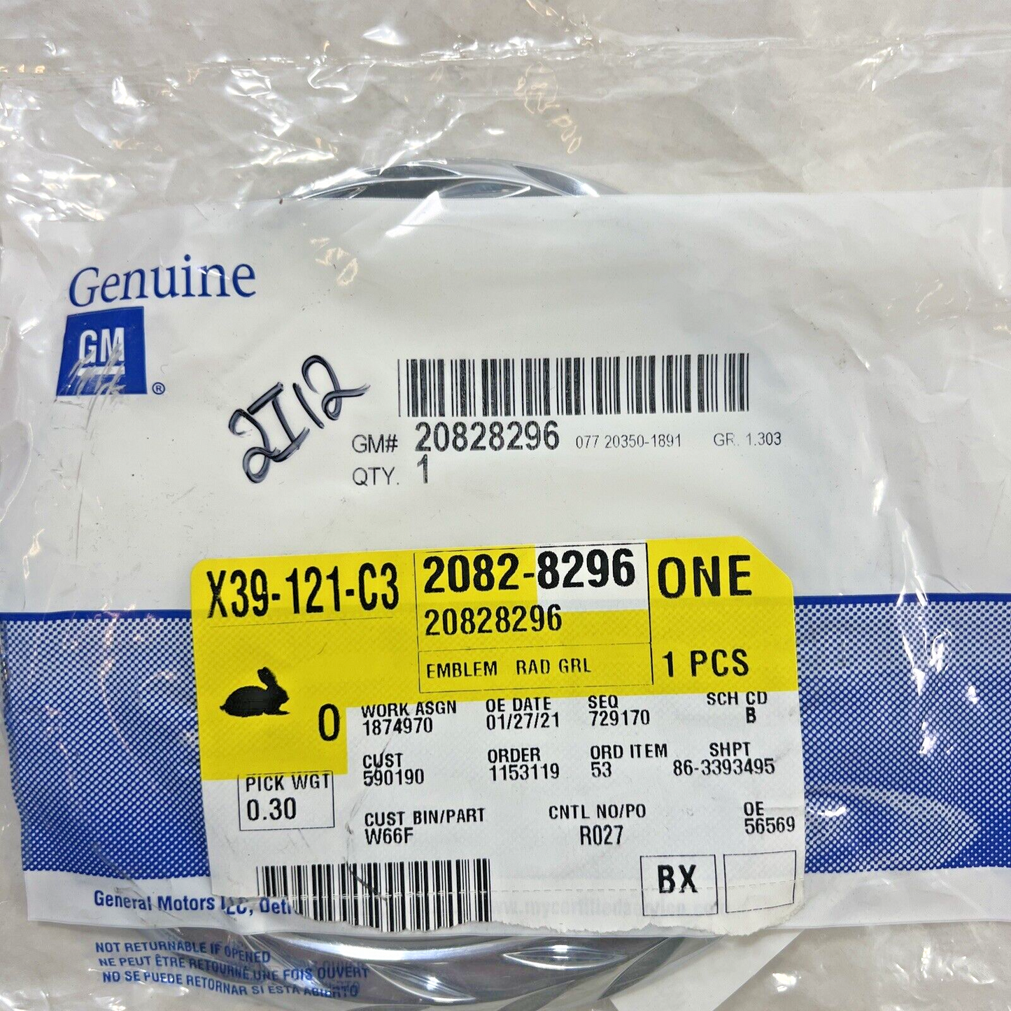 Genuine OEM GM Cadillac SRX Front Bumper Grille Chrome Wreath Emblem 20828296