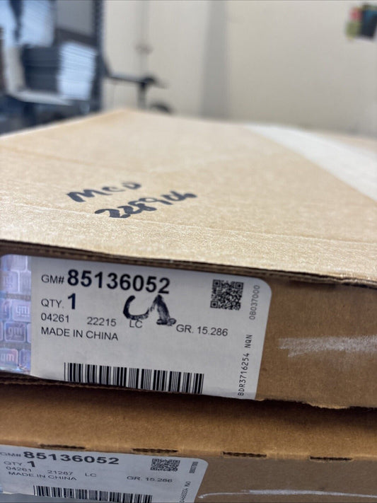 Genuine OEM GM Traverse Front Row Carpet Floor Mats 2 pieces 2018-2022 85136052