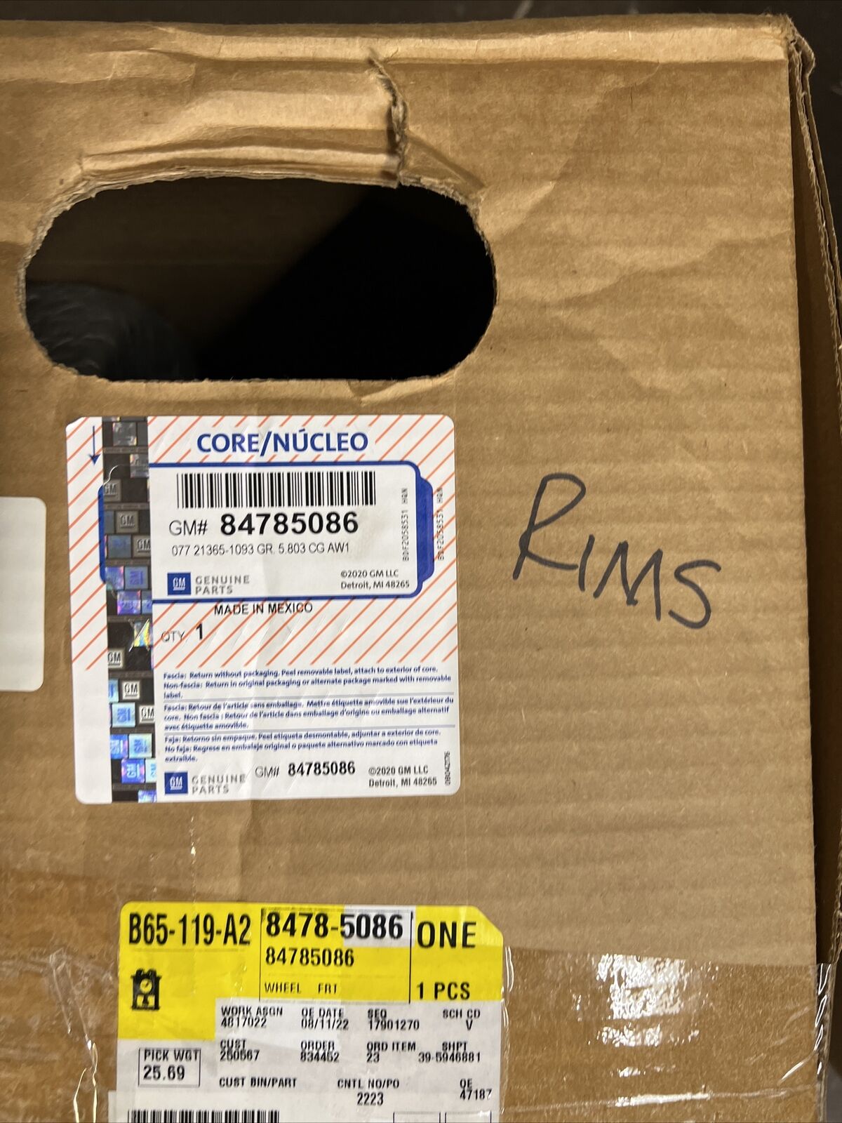 New OEM GM Chevy Corvette Stingray 19x8.5 Aluminum Front Wheel Silver 84785086