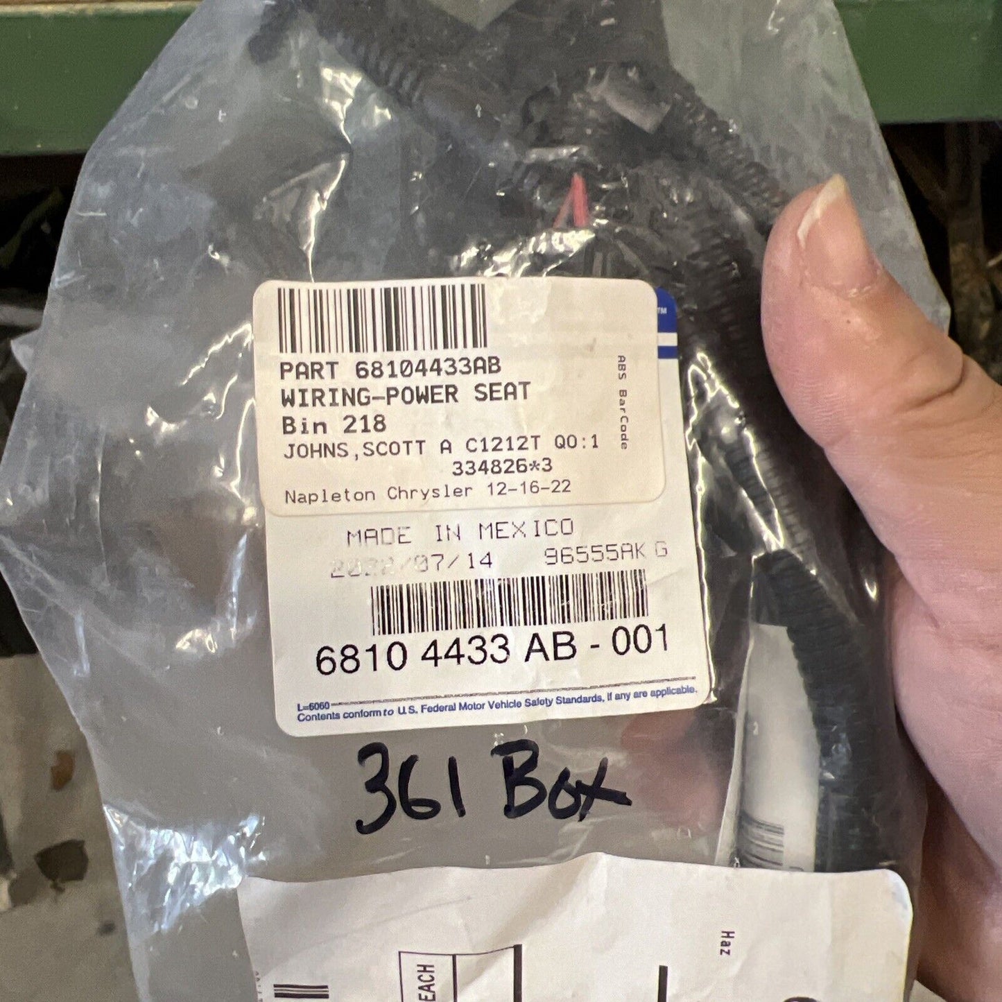 Genuine OEM Mopar Power Seat Wiring 68104433AB