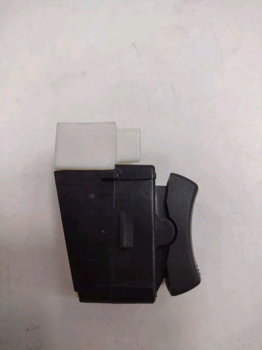 Genuine OEM GM Chevy Impala 2000-2005 10408574