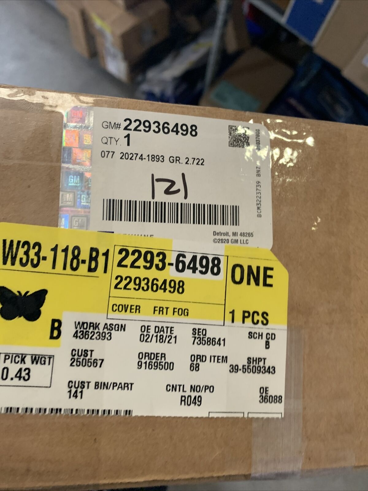 New OEM GM Chevy Tahoe Passenger Side Bumper-Blank Cover 22936498