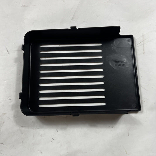 NEW Genuine OEM GM Cadillac SRX Cover Assembly-Bat 2.8L 2010-2011 20910616