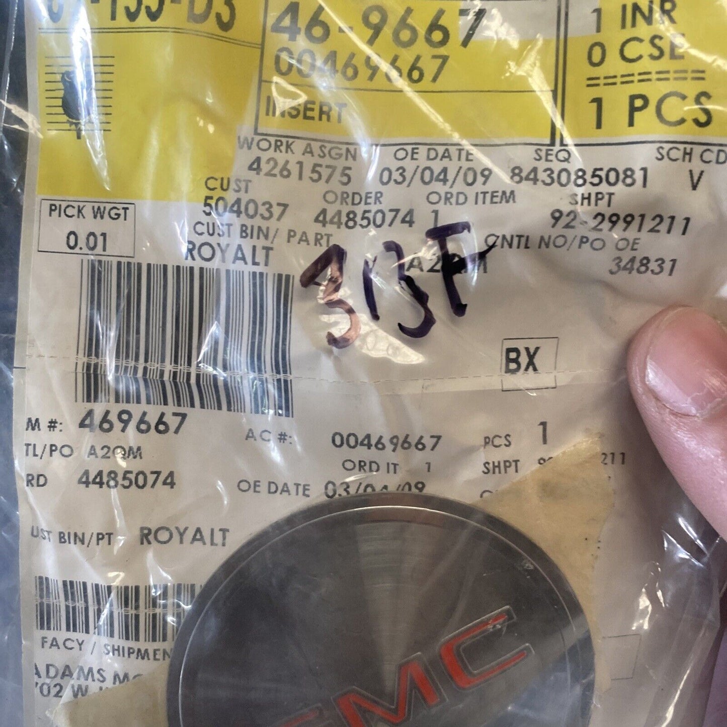 New OEM GM GMC G1500 Hub Cap Insert 1984-93 469667