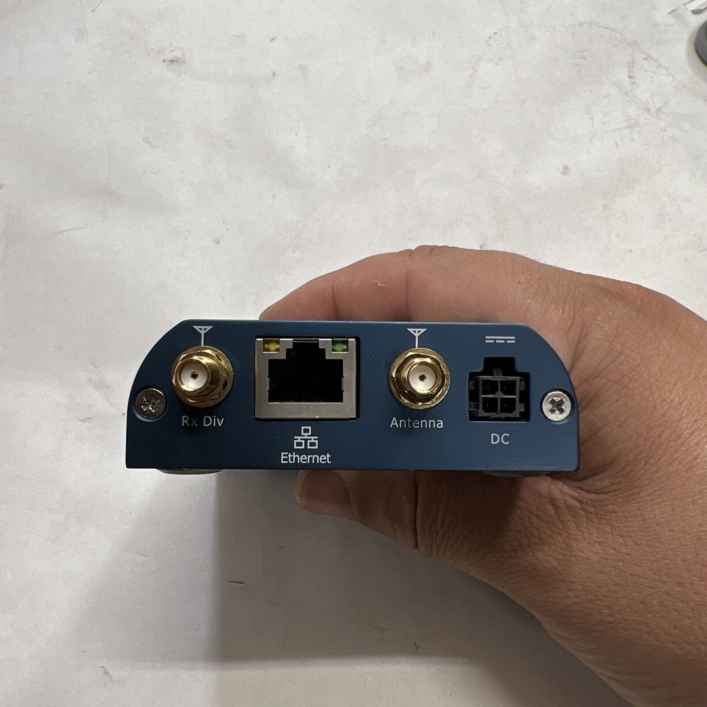 New OEM Sierra Wireless V2221E-VA AirLink Raven XE Ethernet Wireless Modem (TSC)