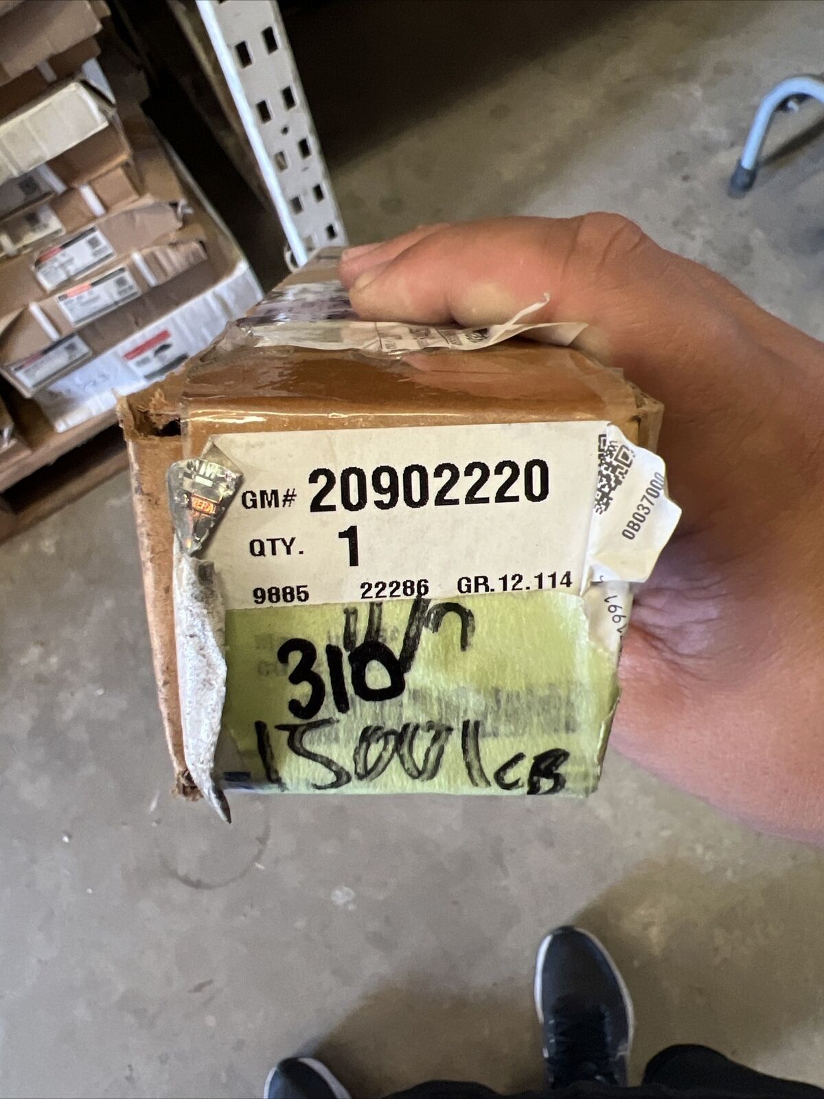 New OEM Genuine GM Right Passenger Side Bright Chrome Door Molding 20902220