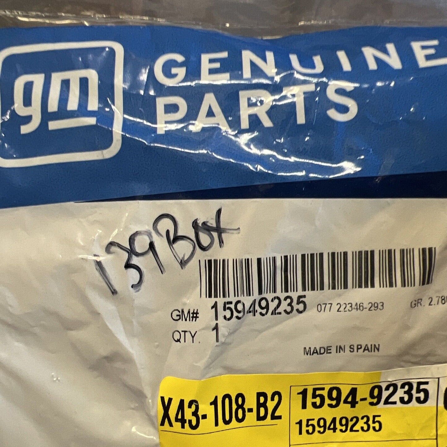 Genuine OEM GM SRX Left Driver Side Headlight Washer Nozzle 2010-2016 15949235