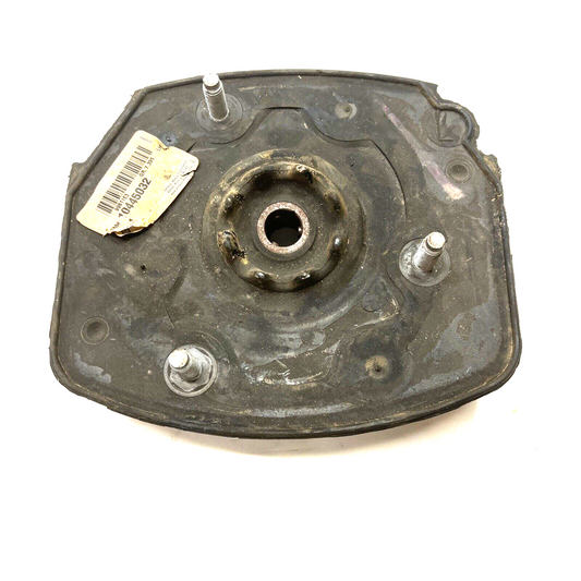 New OEM GM Rear Upper Strut Mount  10445032