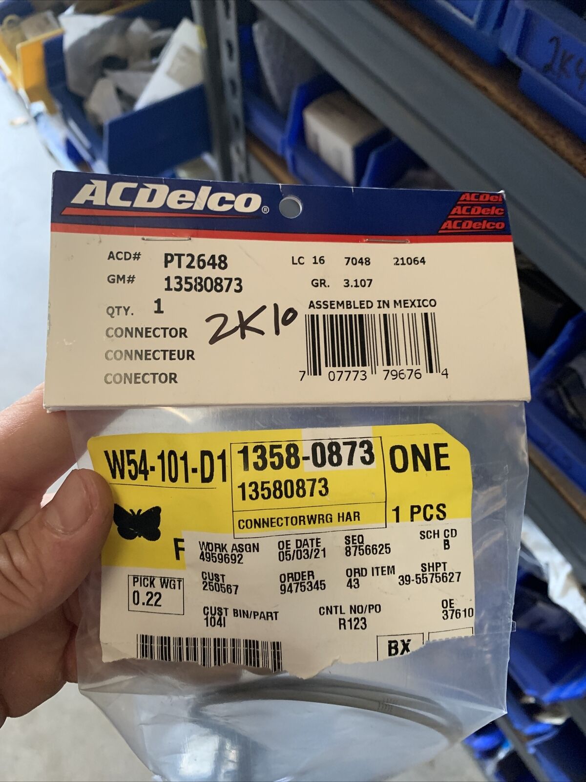New OEM ACDelco Connector 13580873